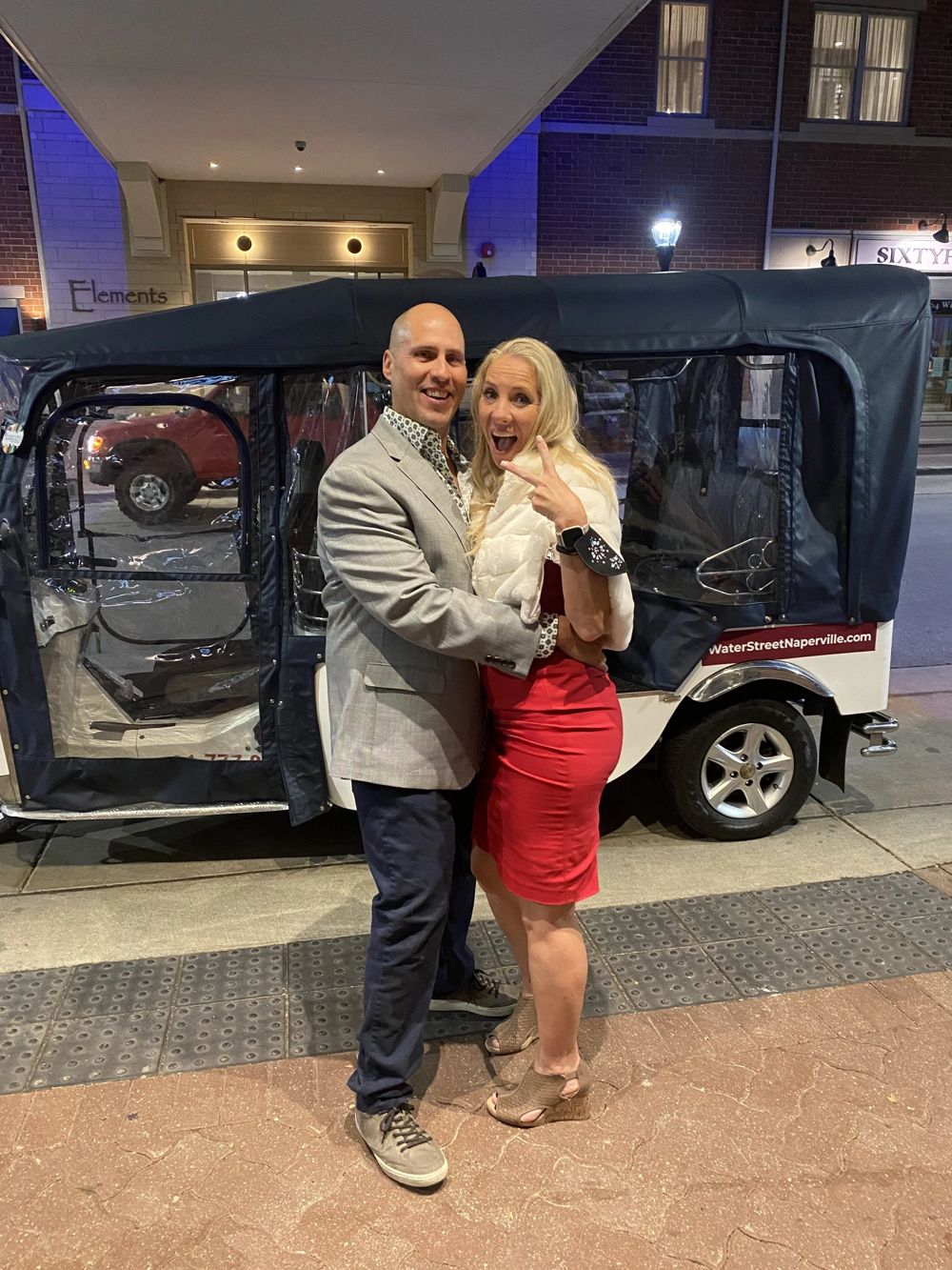 Wedding party in a tuk tuk